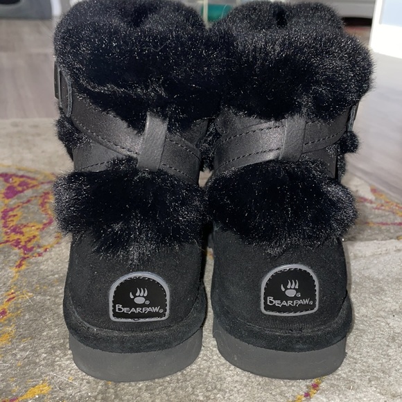 Bearpaw black booties genuine suede and fur worn once. Like new! - Picture 2 of 10